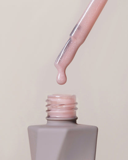 Rubber Cover Base Warm Nude Shimmer – Essence – Baza Rubber 10ml