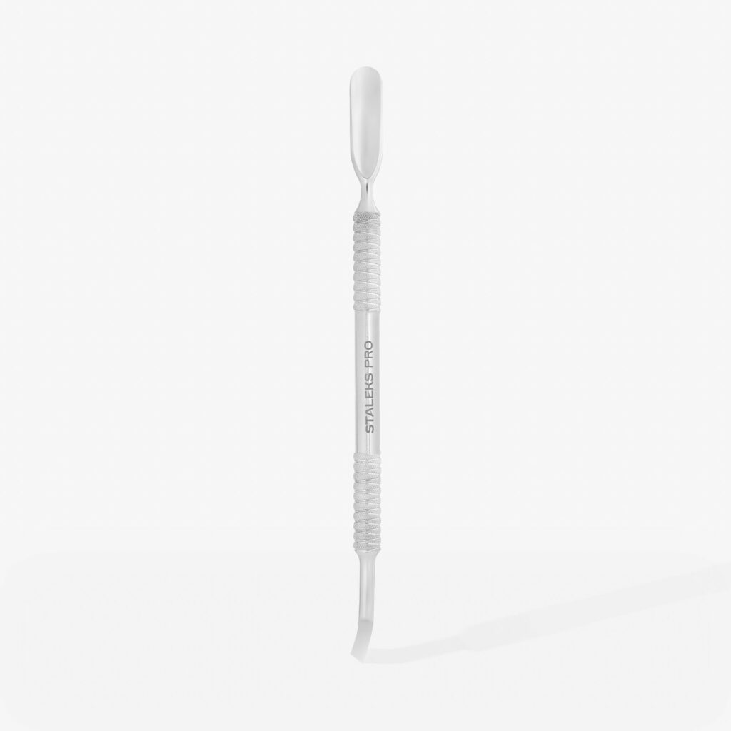 STALEKS Cuticle pusher for left handed 30 Type 4.3 (rounded pusher and bent blade, left side) PE-30/4.3