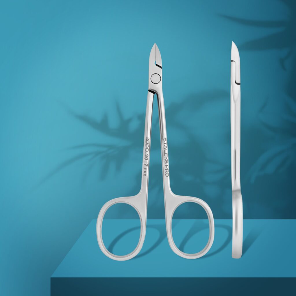 STALEKS Podology scissors style nippers for cuticle and callus PODO 20 7 mm NP-20-7