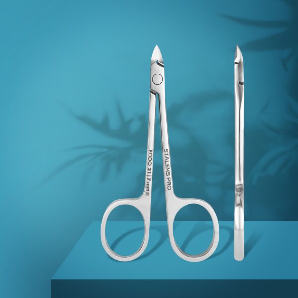 Staleks Podology scissors style nippers for cuticle and callus PODO 21 7 mm NP-21-7