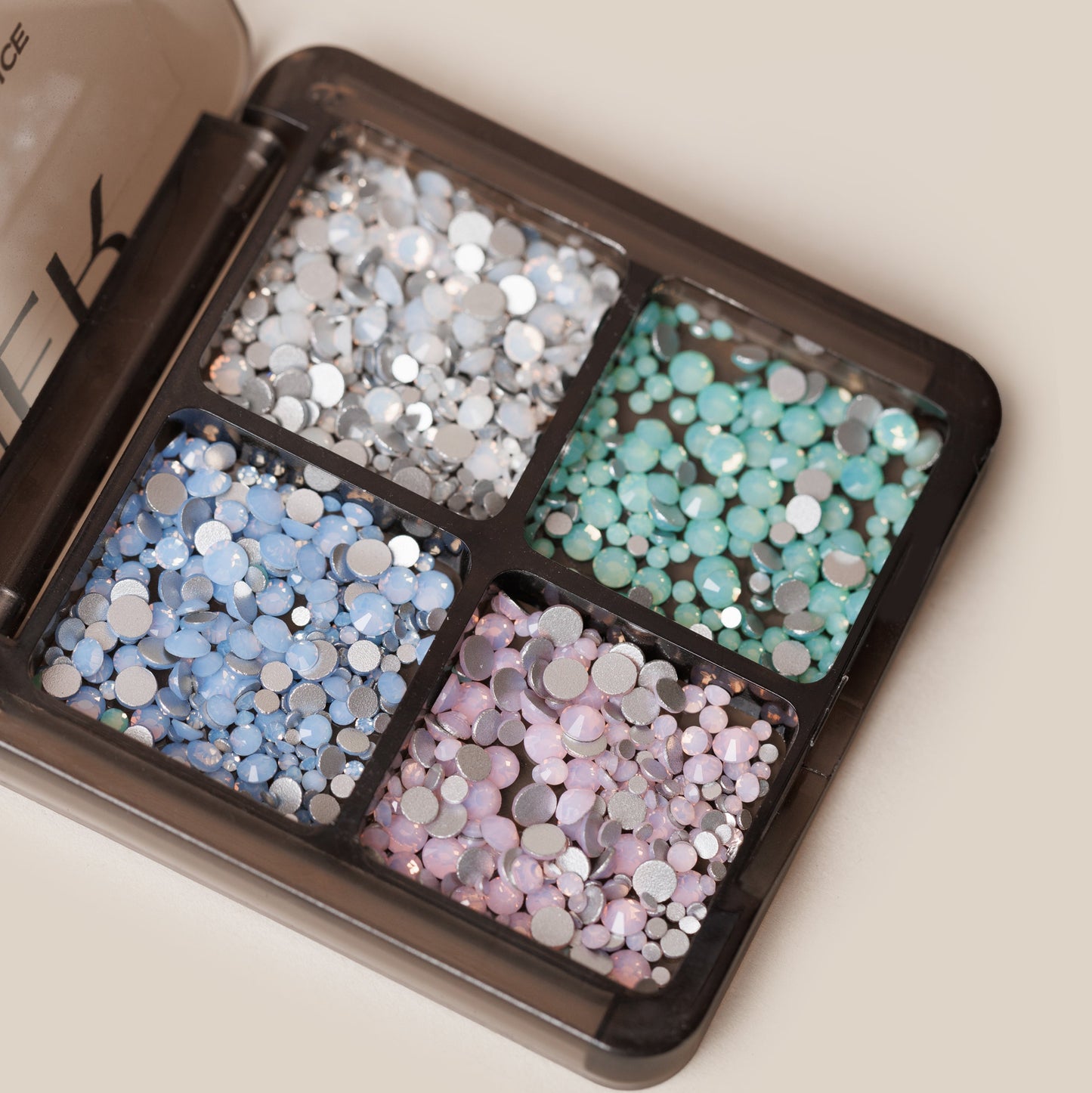 Cristale Opaque Crystals