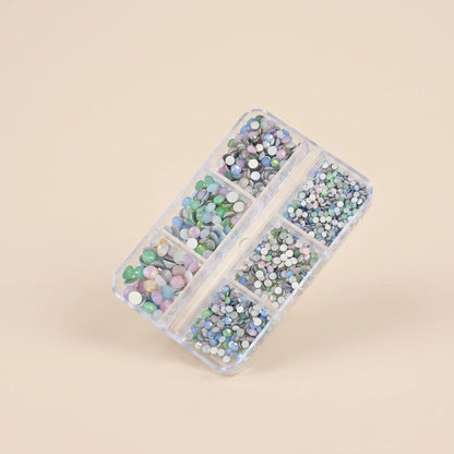 Yas Opal Rhinestones